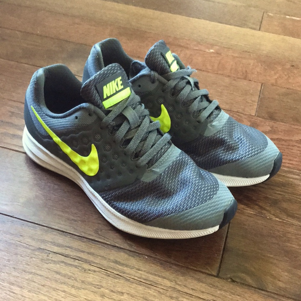 Nike boys sneakers